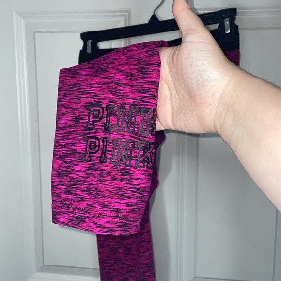 PINK Victoria's Secret Capri Leggings Size Small - Picture 3 of 7
